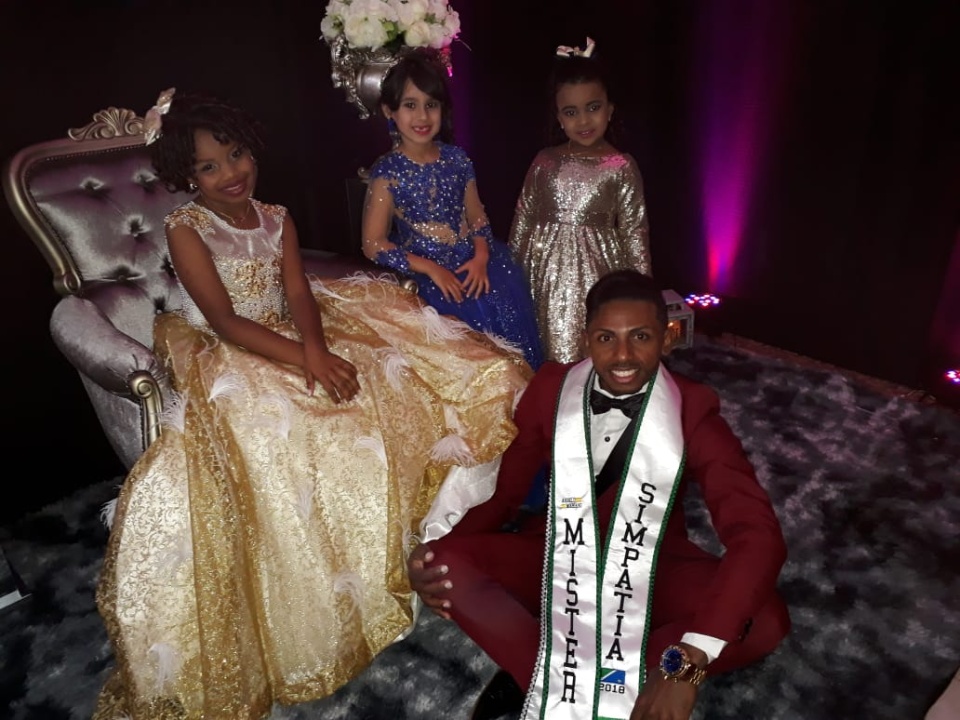 Phaullo Mendes Mister Distrito Pana e Mister Simpatia MS 2018 representa Nova Alvorada do Sul em concurso de Nova Andradina