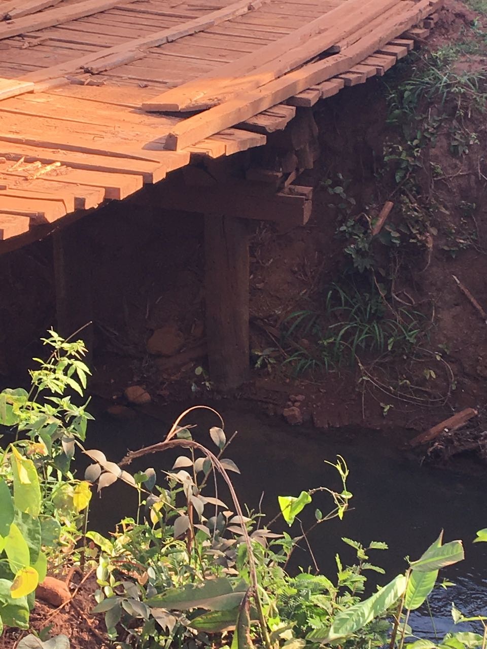 Para Vereadora Aninha, Ponte de Concreto dará mais segurança para os moradores da região da Água Encanada