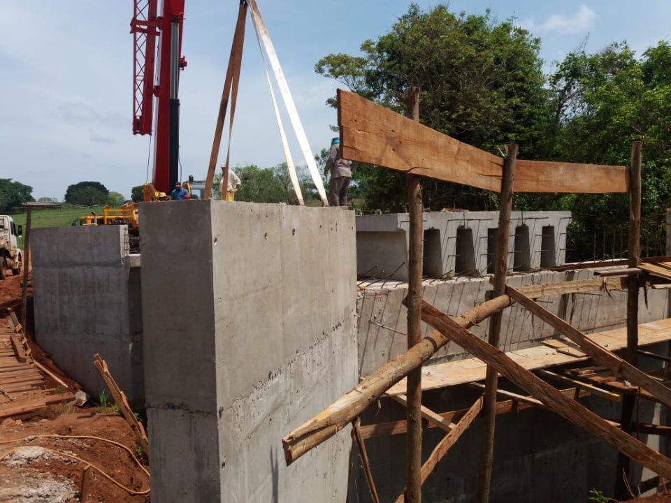 Para Vereadora Aninha, Ponte de Concreto dará mais segurança para os moradores da região da Água Encanada