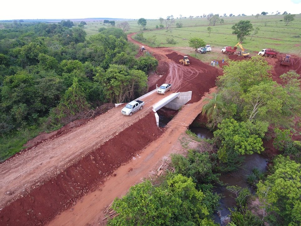 Para Vereadora Aninha, Ponte de Concreto dará mais segurança para os moradores da região da Água Encanada