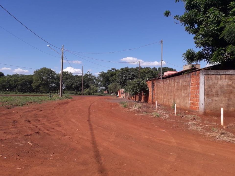 Vereador Éverton cobra conclusão de pavimentação asfáltica em bairro do município Vereador Éverton cobra conclusão de pavimentação asfáltica em bairro do município