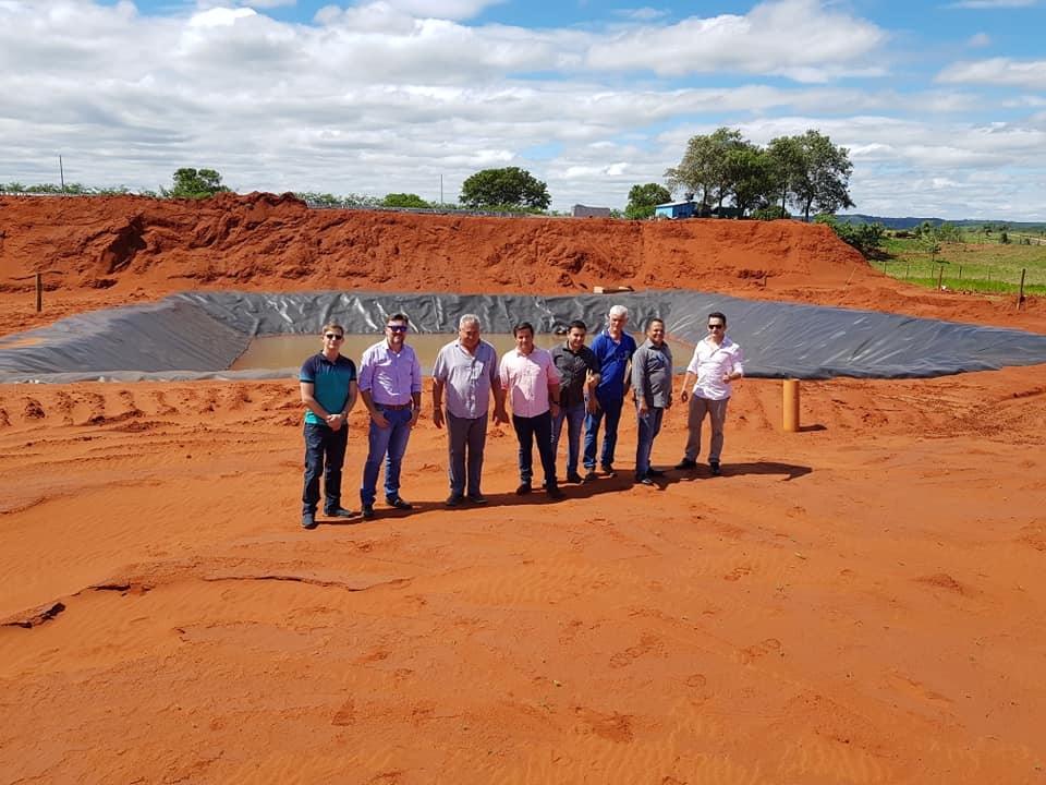 Vereadores de Rio Brilhante visitam projeto de aterro sanitário em Sidrolândia