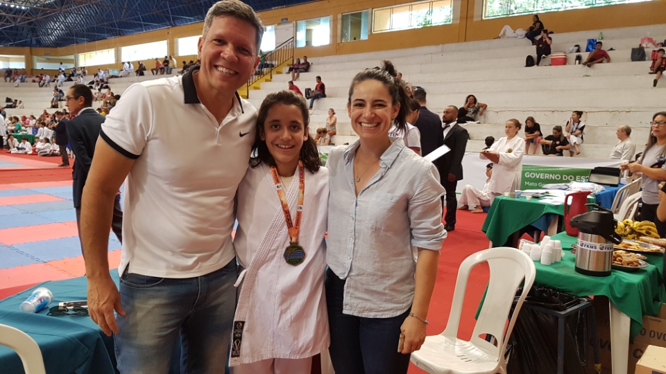 Com duas medalhas de ouro na última etapa Karateca Enzo conquista o Tricampeonato Estadual