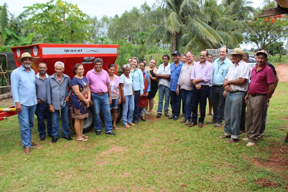 Agraer entrega equipamento para o assentamento PAN em Nova Alvorada do Sul