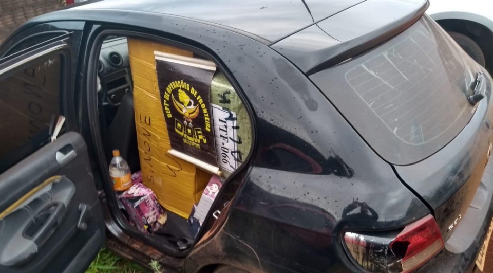 DOF apreende dez veículos com produtos de origem estrangeira que seriam revendidos na cidade de Nova Alvorada do Sul DOF apreende dez veículos com produtos de origem estrangeira que seriam revendidos na cidade de Nova Alvorada do Sul