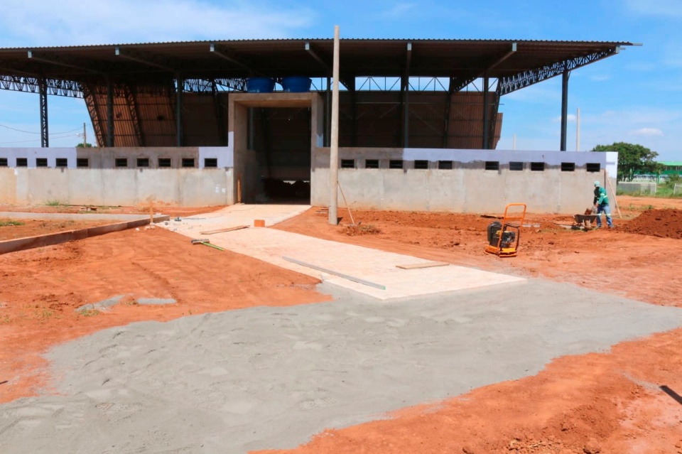 Obras na área de Lazer e Esporte ganham espaço em Chapadão do Sul Obras na área de Lazer e Esporte ganham espaço em Chapadão do Sul