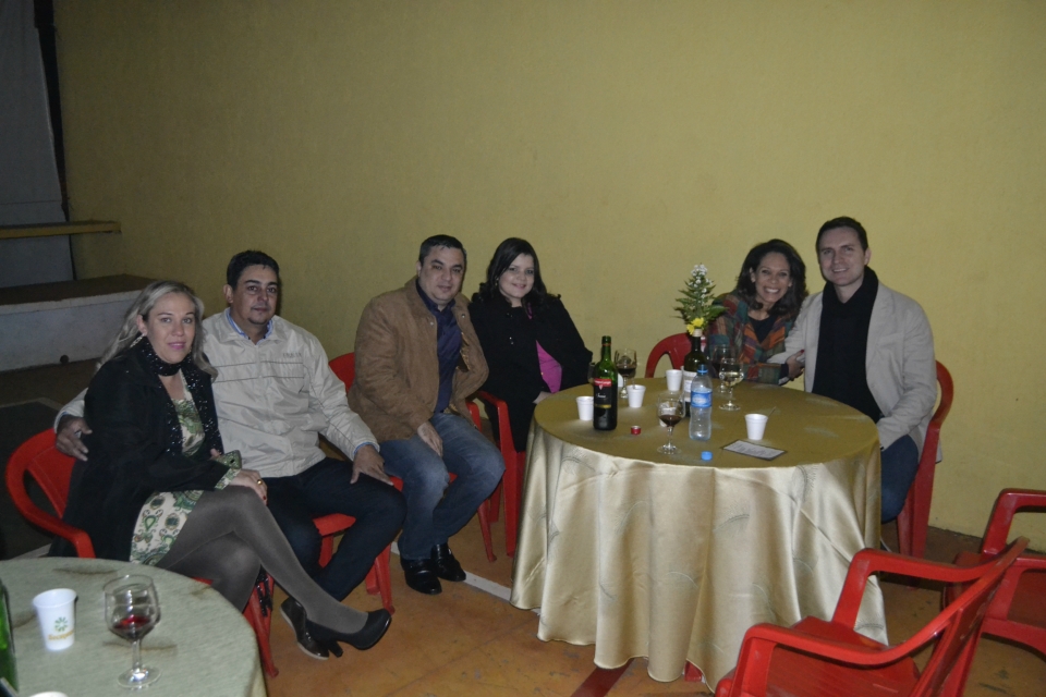 APAE promoveu jantar beneficente
