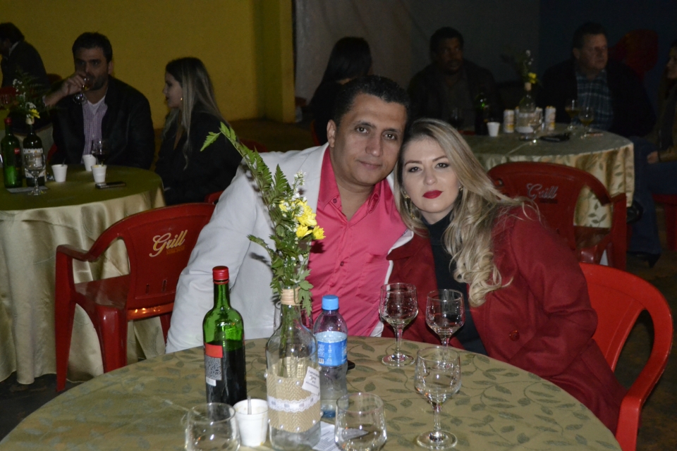 APAE promoveu jantar beneficente
