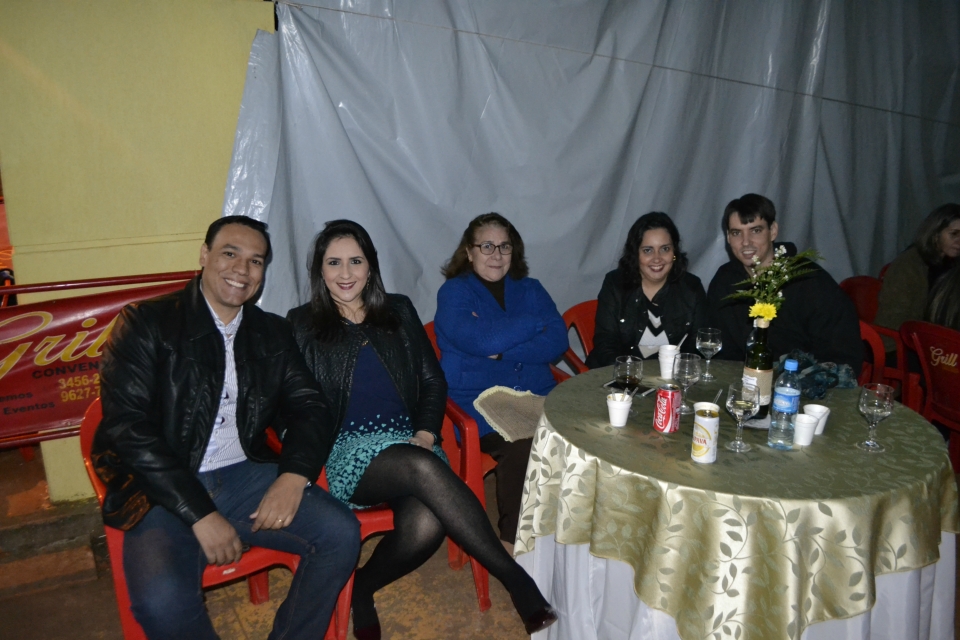 APAE promoveu jantar beneficente