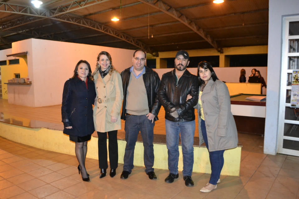 APAE promoveu jantar beneficente