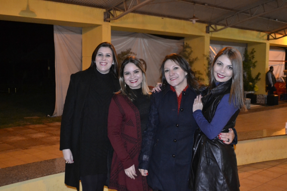APAE promoveu jantar beneficente