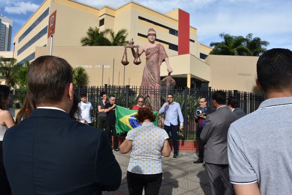 Grupo de advogados da Capital protesta contra falta de imparcialidade no Poder Judiciário