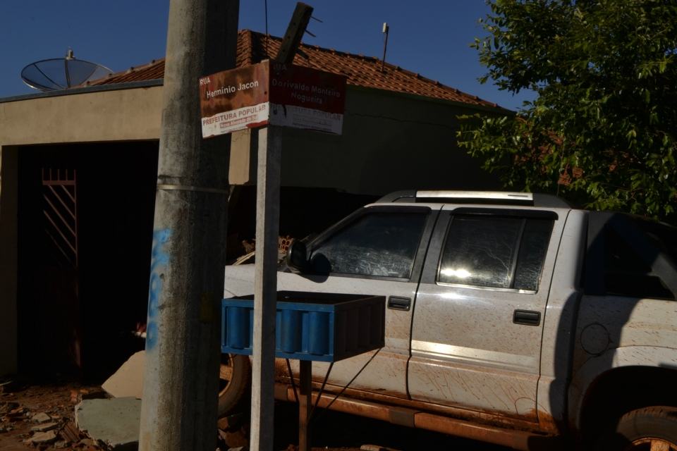 Condutor embriagado e em alta velocidade provoca acidente