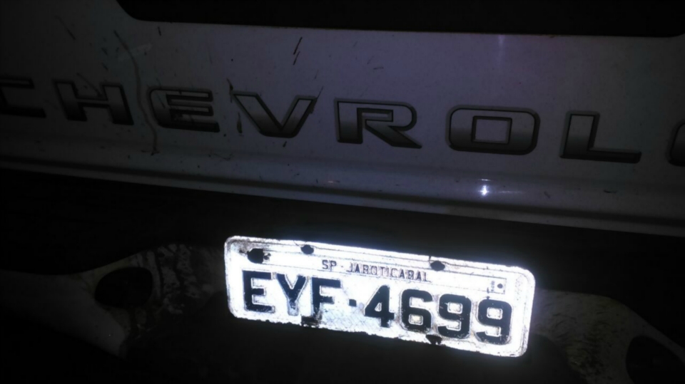 Condutor embriagado e em alta velocidade provoca acidente