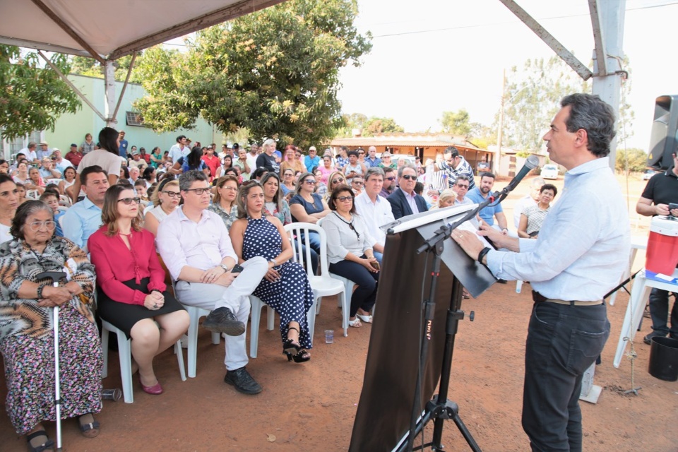 Prefeitura atende comunidade e inaugura primeira EMEI de Anhanduí Prefeitura atende comunidade e inaugura primeira EMEI de Anhanduí