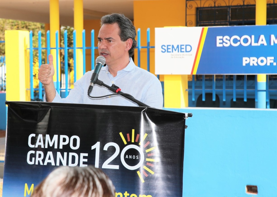 Prefeitura atende comunidade e inaugura primeira EMEI de Anhanduí Prefeitura atende comunidade e inaugura primeira EMEI de Anhanduí