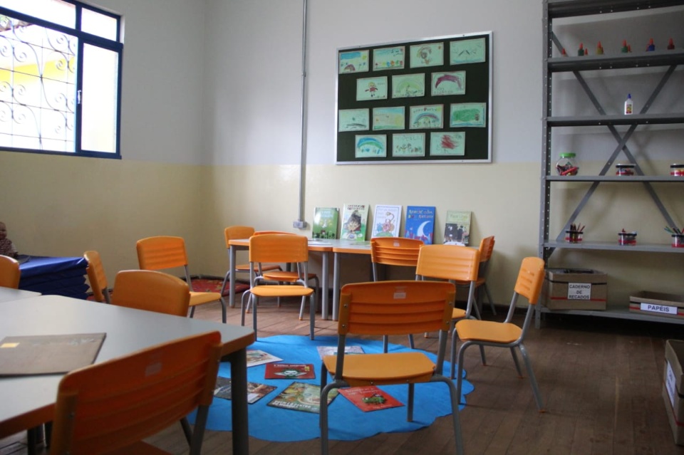 Prefeitura atende comunidade e inaugura primeira EMEI de Anhanduí Prefeitura atende comunidade e inaugura primeira EMEI de Anhanduí