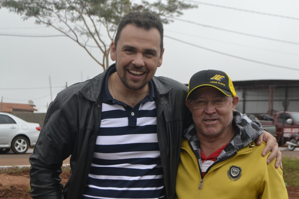 Prefeito Juvenal Neto faz lançamento de 105 casas Prefeito Juvenal Neto faz lançamento de 105 casas