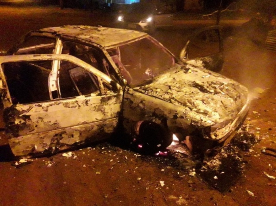 No Dia da Mulher, vítima é assassinada com quatro facadas em casa No Dia da Mulher, vítima é assassinada com quatro facadas em casa