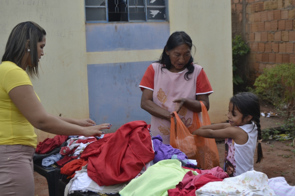 Vereadora Rosana realiza mais uma etapa do projeto Abraço Solidario