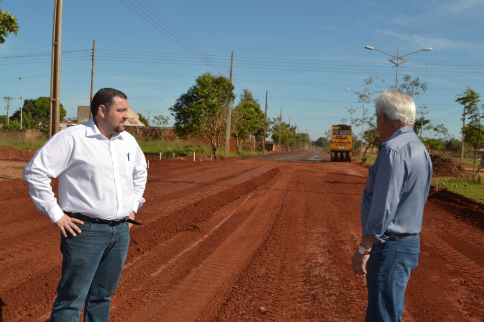 Vereador Mesquita fiscaliza obra de Pavimentação Asfaltica