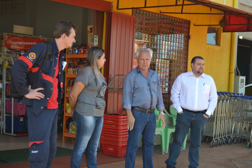 Vereador Mesquita fiscaliza obra de Pavimentação Asfaltica