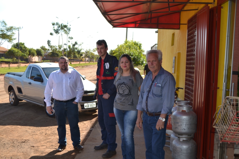 Vereador Mesquita fiscaliza obra de Pavimentação Asfaltica