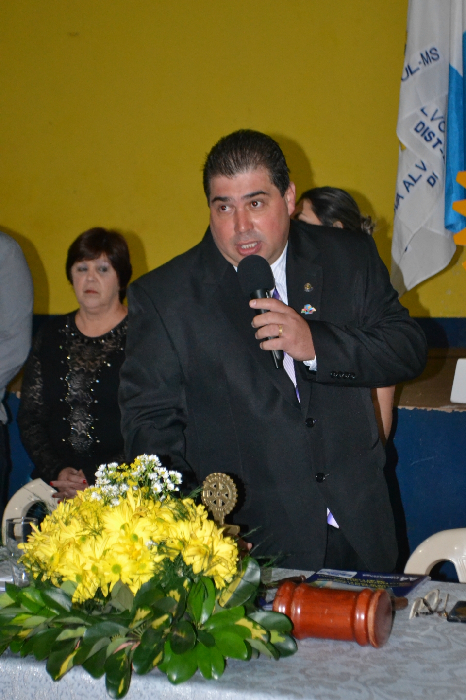 Claudir Luiz Bruneto assume a presidência do Rotary Club