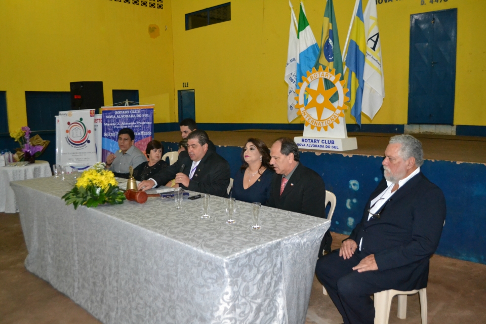 Claudir Luiz Bruneto assume a presidência do Rotary Club