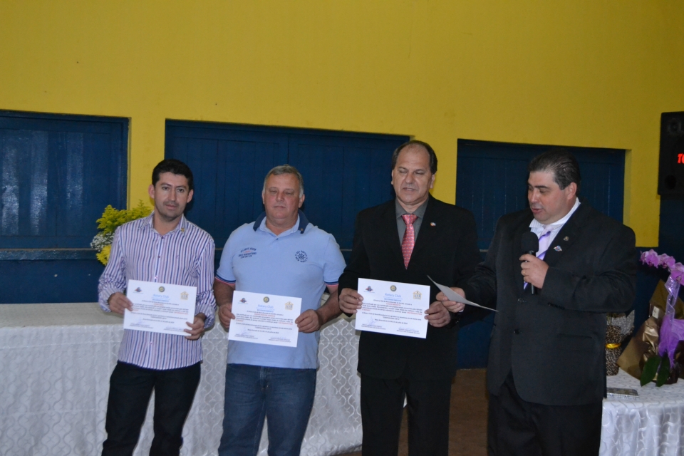 Claudir Luiz Bruneto assume a presidência do Rotary Club