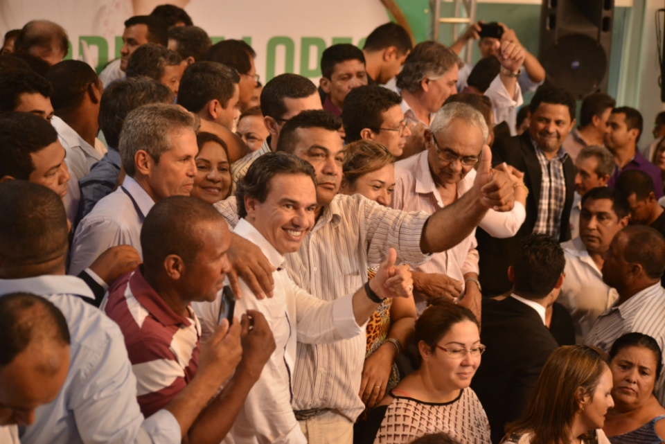 Marquinhos vira candidato e diz que prefeitura é missão construída em 21 anos