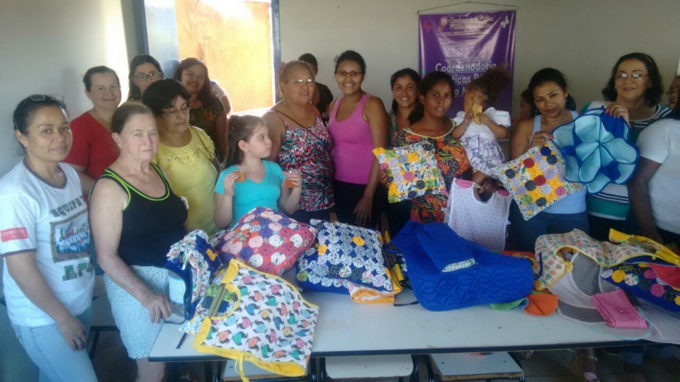 CPPM realiza curso de almofadas e porta-pratos em Nova Alvorada do Sul CPPM realiza curso de almofadas e porta-pratos em Nova Alvorada do Sul