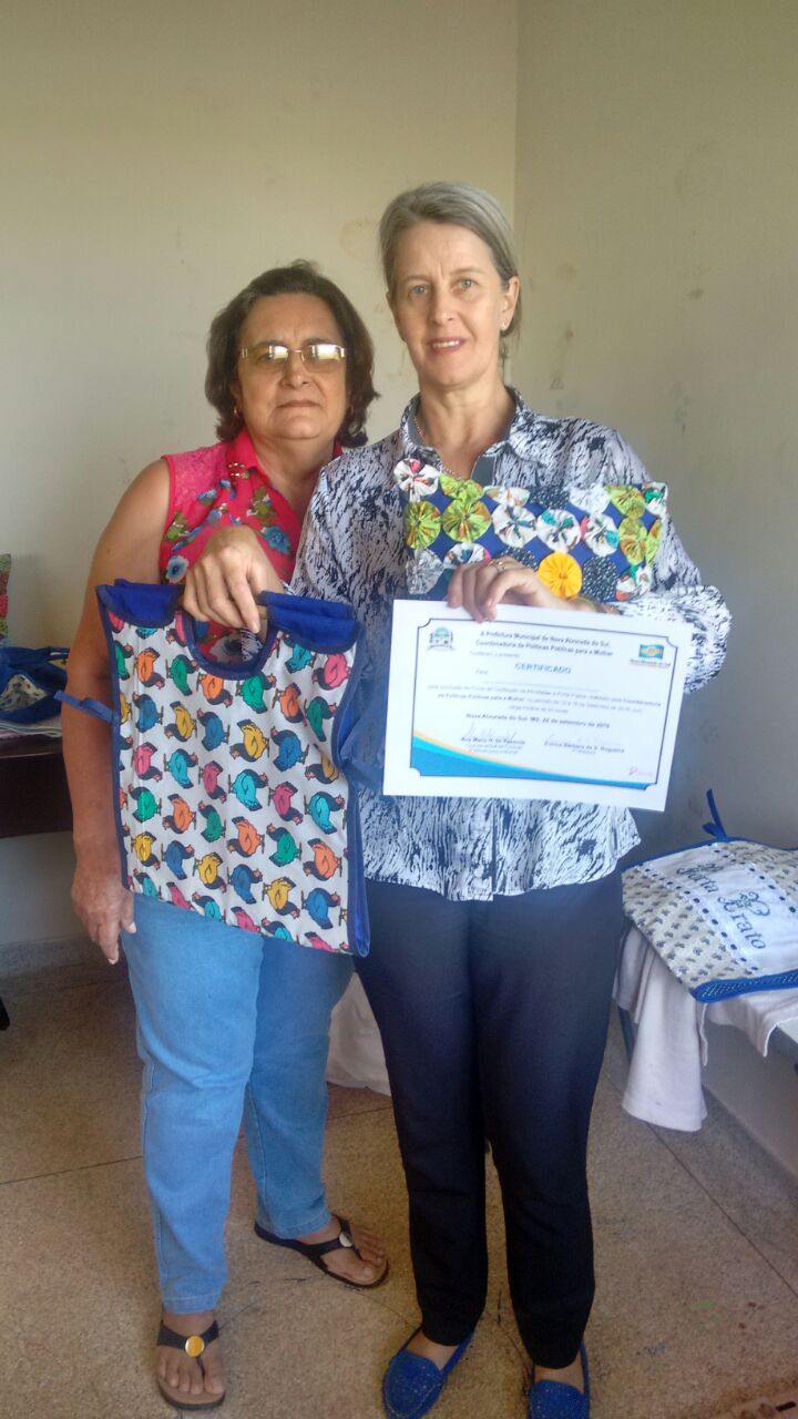 CPPM realiza curso de almofadas e porta-pratos em Nova Alvorada do Sul CPPM realiza curso de almofadas e porta-pratos em Nova Alvorada do Sul