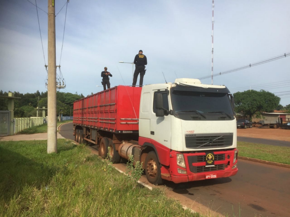 DOF apreende carga de cigarro avaliada em mais de 2 milhões de reais