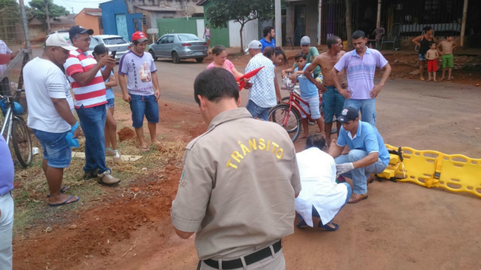 Coordenador de Serviços Urbanos socorre menor em acidente de transito em Nova Alvorada do Sul Coordenador de Serviços Urbanos socorre menor em acidente de transito em Nova Alvorada do Sul