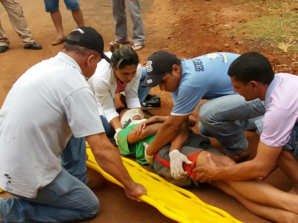 Coordenador de Serviços Urbanos socorre menor em acidente de transito em Nova Alvorada do Sul Coordenador de Serviços Urbanos socorre menor em acidente de transito em Nova Alvorada do Sul