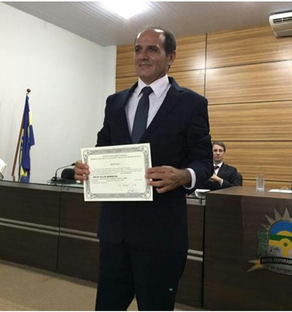 Solenidade de diplomação dos eleitos superlota câmara municipal de Nova Alvorada do Sul
