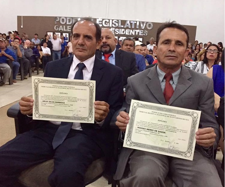 Solenidade de diplomação dos eleitos superlota câmara municipal de Nova Alvorada do Sul