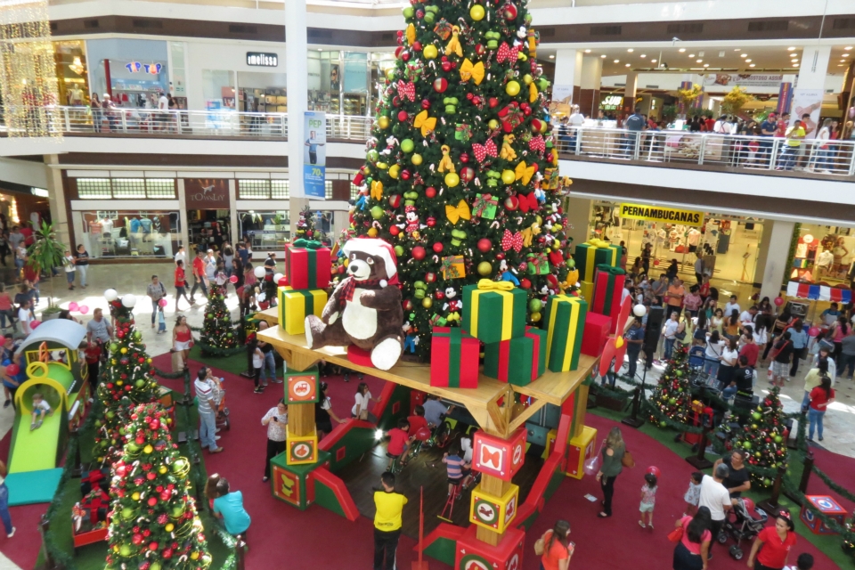 Últimos dias para visitar a decoração de Natal com o tema Mickey e seus amigos