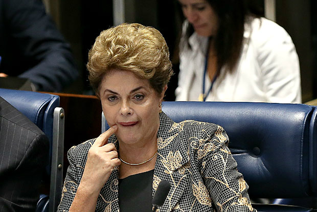 Dilma pede que STF anule sessão no Senado O impeachment de Dilma foi aprovado pelo plenário do Senado por 61 votos a 20