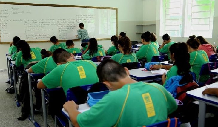 Governo investe R$ 3,6 mi em itens de prevenção à Covid-19 para a volta às aulas na Rede Estadual de Ensino