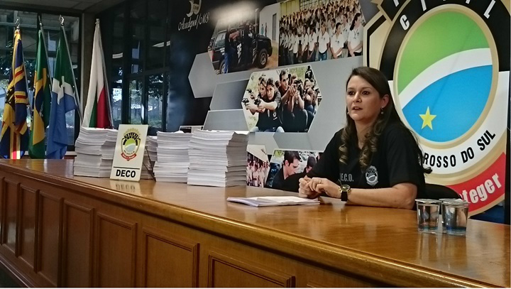 Delegada Ana Claudia Medina.:/ Foto Luana Campos