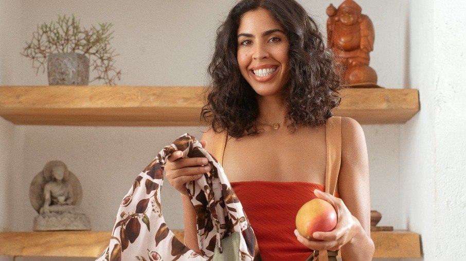 Marca vegana de sapatos e acessórios apresenta coleção em parceria com Bela Gil Marca vegana de sapatos e acessórios apresenta coleção em parceria com Bela Gil