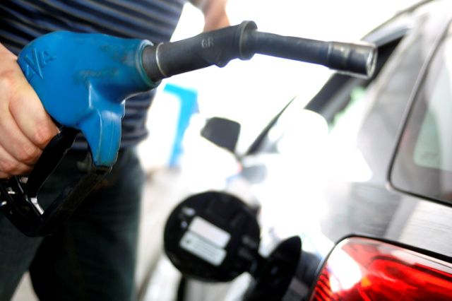 Preço da gasolina sobe pela 3ª vez no ano, diz ANP Preço da gasolina sobe pela 3ª vez no ano, diz ANP