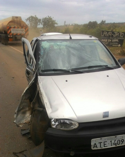Acidente no trevo que dá acesso ao Distrito PANA na BR 267 deixa Comandante da Polícia Militar revoltado. Foto: Policia Militar