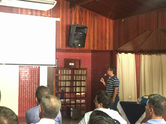 Marquinhos reúne ex-prefeitos e secretários para dividir experiência em gestão Marquinhos reúne ex-prefeitos e secretários para dividir experiência em gestão