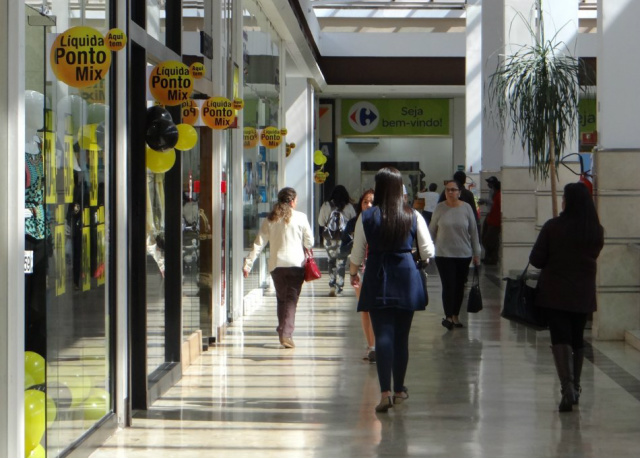Com descontos de 70%, Liquida Ponto Mix aquece o início do ano no Shopping Campo Grande Com descontos de 70%, Liquida Ponto Mix aquece o início do ano no Shopping Campo Grande