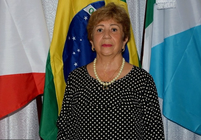 Eleita em dois mandatos a prefeita, Marieta Pereira de Souza pretende reativar o Clube de Mães Eleita em dois mandatos a prefeita, Marieta Pereira de Souza pretende reativar o Clube de Mães