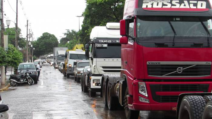 Protesto dos caminhoneiros na BR 163