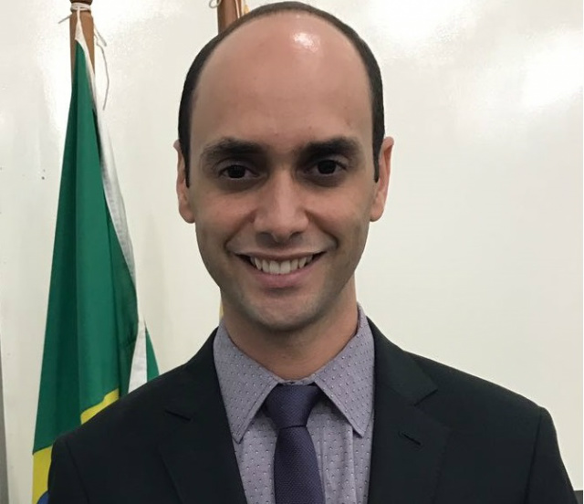 Vereador protocola ofício pedindo o início das aulas para fevereiro Vereador protocola ofício pedindo o início das aulas para fevereiro